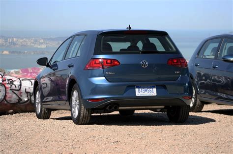 First Drive 2015 Volkswagen Golf Tsi And Tdi Speed Sport Life