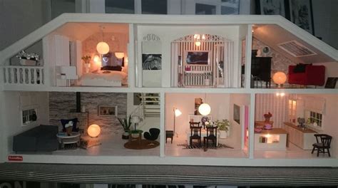 Modern Doll House with Furniture and Accessories