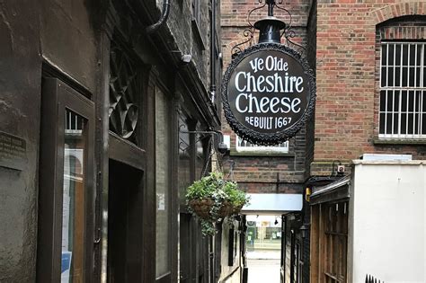 Ye Olde Cheshire Cheese, Holborn — London Pub Explorer