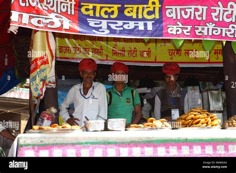 Food Stall Banner Hi Res Stock Photography And Images Alamy