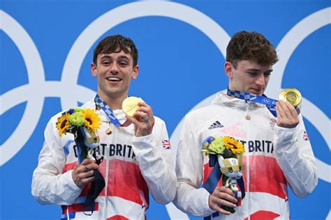 Tom Daley A Consagra O Ol Mpica De Um Cone Gay