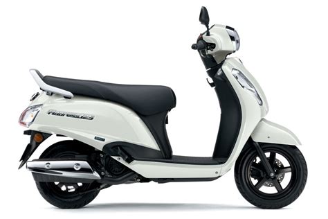 Suzuki boosts small capacity range with three new scooters | Suzuki Press