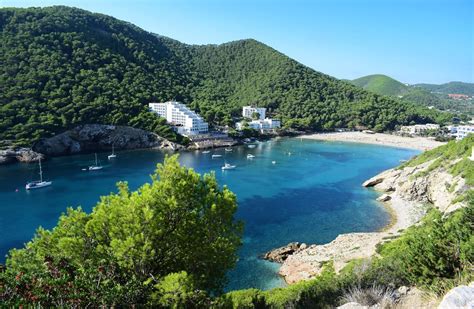 Cala Llonga Beach - purenatureibiza