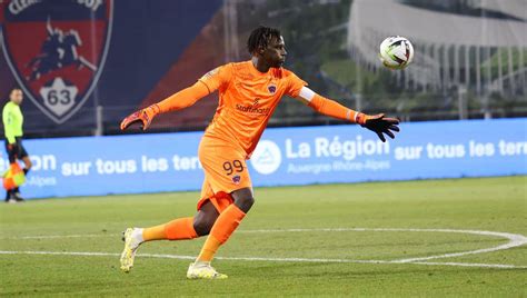 Ligue 1 Le Clermont Foot Avec Encore Des Absences Contre Paris Ici