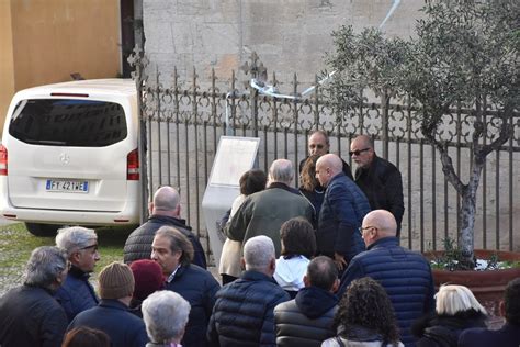 Sanremo Alla Concattedrale Di San Siro L Ultimo Saluto A Franca