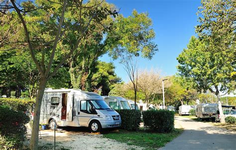 Aire De Camping Cars Chemin Des Bains Balaruc Les Bains