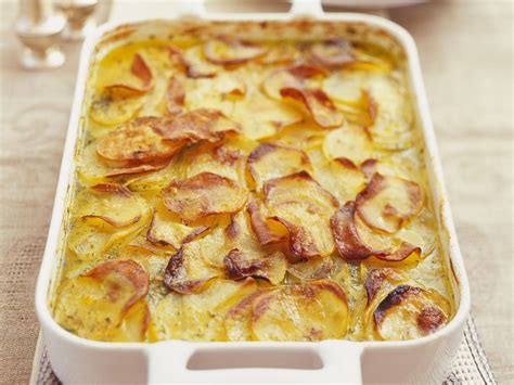 Kartoffelgratin auf französische Art Rezept EAT SMARTER