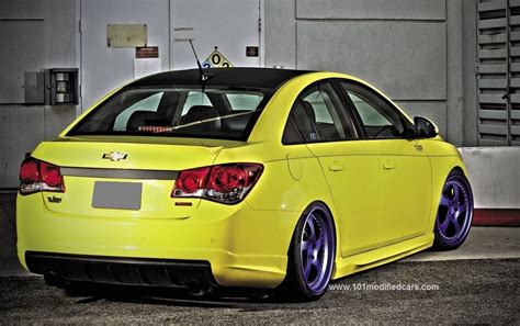 Modified Chevrolet Cruze 2nd Generation J300 With Yellow Rear Bumper