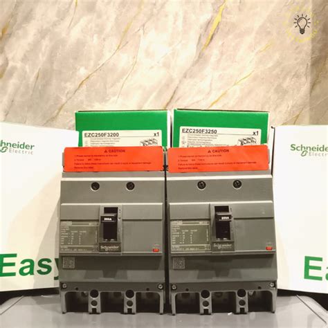 Jual MCCB Schneider EZC250F 3P 200A EZC250F3200 EasyPact Kota Medan