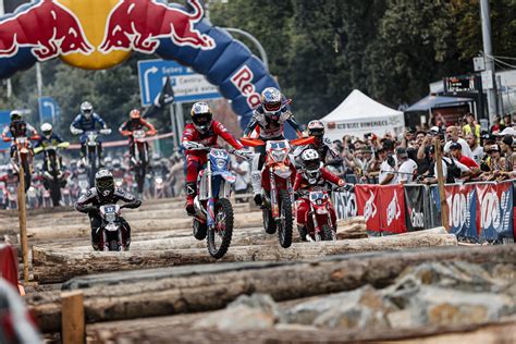 Jonny Walker Takes Gold In Red Bull Romaniacs Prolog At FIM HEWC Round