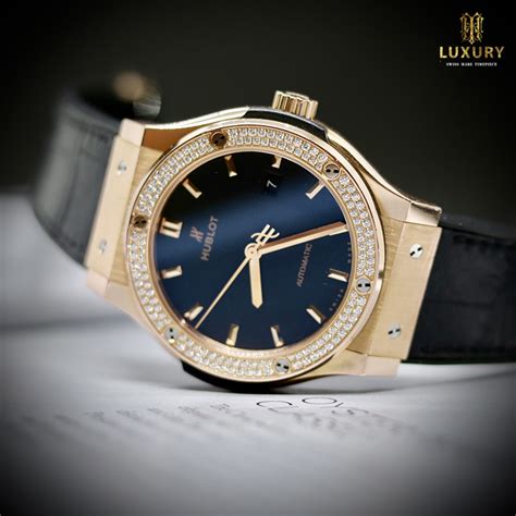 Đồng hồ Hublot Classic Fusion 542 OX 1181 LR 1104 King Gold Black cũ