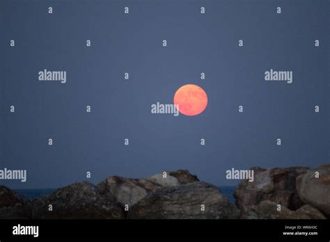 Clear Full Moon Hi Res Stock Photography And Images Alamy