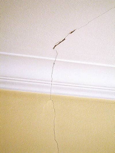 Types of Ceiling Cracks (Guide & What to Look For) - Designing Idea