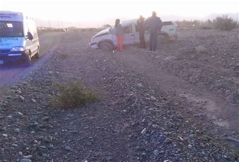 Un joven de 16 años falleció tras volcar la camioneta que conducía