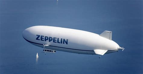 WDL Neues Luftschiff von Zeppelin NT für Essen Mülheim AERO