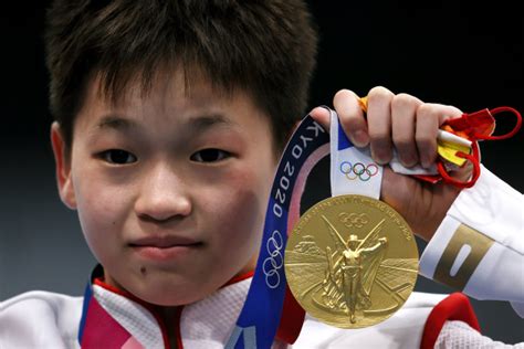 Why is the Chinese delegation the most conspicuous in this Olympic ...