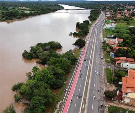 Nível do rio Parnaíba sobe e atinge cota de atenção em Floriano alerta