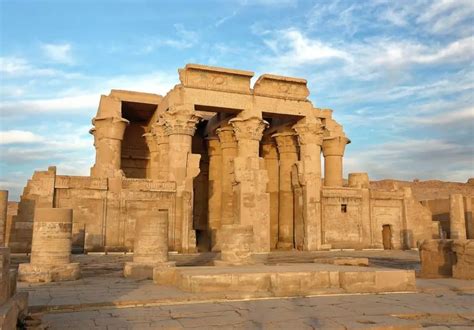 Most Famous Buildings In Egypt