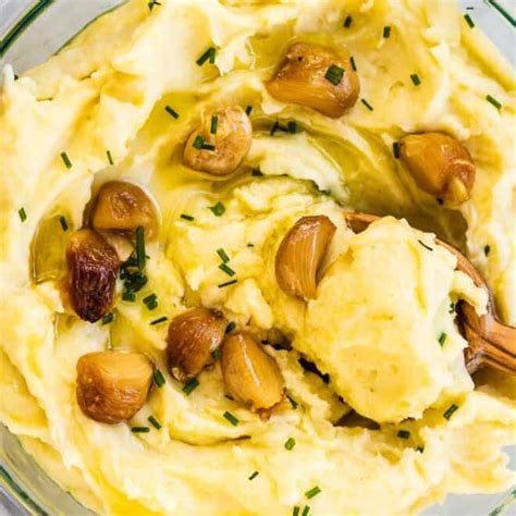 Roasted Garlic Mashed Potatoes - The Endless Meal®