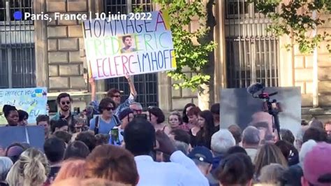 Paris hommage à Frédéric Leclerc Imhoff journaliste tué en Ukraine