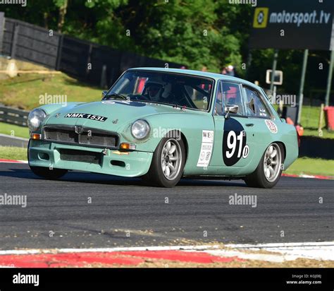 Ian Prior MG BGT V8 Bernies V8s American Speedfest V Brands Hatch