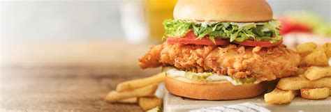 Crispy Chicken Sandwich | Red Robin