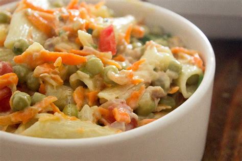 Salada de Macarrão Atum e Cenoura Tão Simples