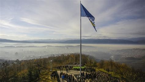 Povodom Dana Dr Avnosti Najve A Zastava Bih Zavijorila Se Nad