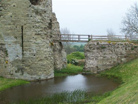 Pevensey Castle Two Closer Picture Of The Drawbridge Flickr