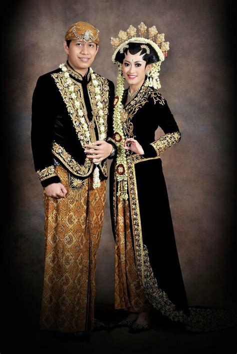 Baju Adat Suku Jawa Gaun Pengantin Dan Kondangan