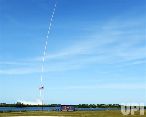 Photo Spacex Launches Starlink Satellites From The Kennedy Space