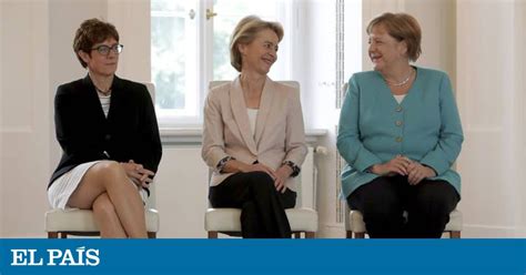 Merkel Sitúa Al Frente De Defensa A Su Delfín Y Sucesora En El Partido