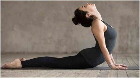 Yoga Poses कमर और पीठ दर्द से छुटकारा पाने के लिए नियमित रूप से करें