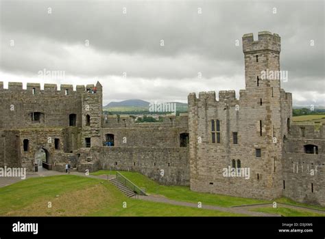 Inside caernarfon castle hi-res stock photography and images - Alamy