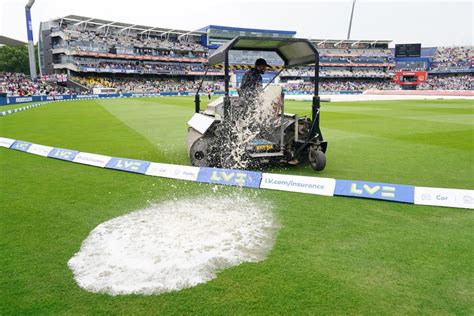 The Super Sopper Does Its Thing ESPNcricinfo