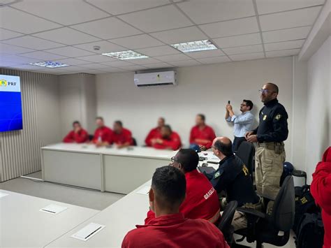 Prf Realiza Palestra Educativa Para Motoristas De Produtos Perigosos Em