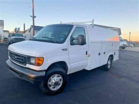 Ford E 350 Kuv Service Truck Utility Bed Work Cutaway Van Clean 2005