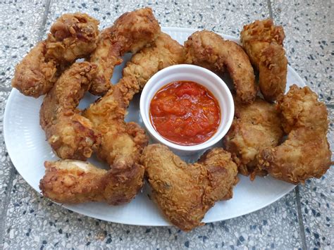 Best Crispy Chicken Wings Recipe - Ester kocht