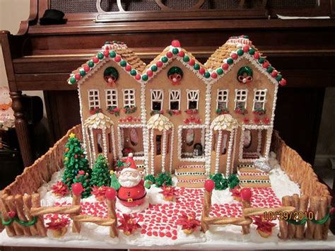 Gingerbread House Pretty Gingerbread Castle Cool Gingerbread Houses Gingerbread House Designs