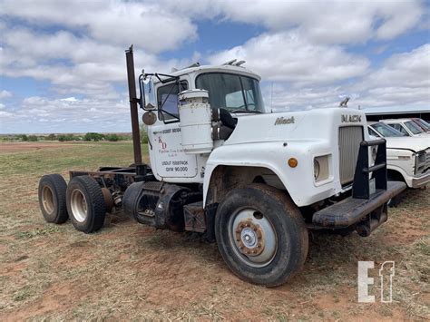 1980 Mack R686st Online Auctions