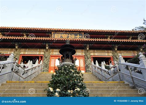 Entrada Del Monasterio Del Po Lin Foto de archivo Imagen de interés