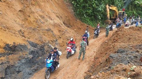 Update Kondisi Jalan Lintas Curup Lebong Longsor Kendaraan Sudah Bisa