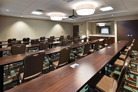 hilton garden inn minneapolis university area 2