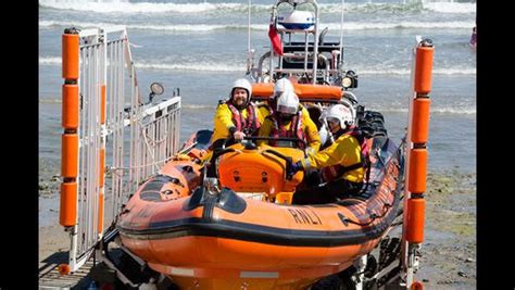 Kinghorn Rnli Lifeboat Open Day Shines Rnli