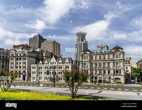 Historic Buildings Along The Bund Shanghai Stock Photo Alamy