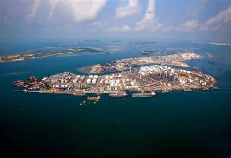 Shell delays closure of Group I base oil plant in Pulau Bukom - F&L Asia