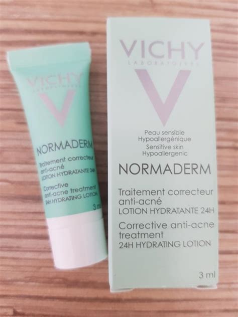 Купить Корректирующий крем-уход для проблемной кожи против ...