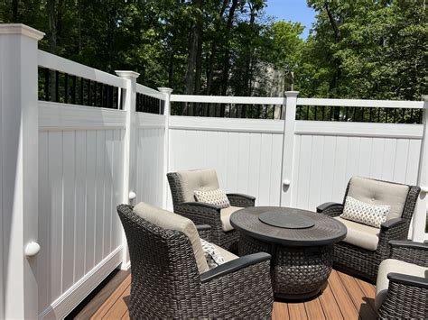 3 of the Hottest Deck Design Trends for Summer 2023 | Fence & Deck Connection Blog