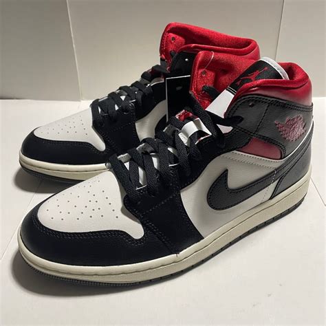 Nike Wms Air Jordan1 Mid ナイキ ウィメンズ エアジョーダン1 ミッド Us11 28cm 未使用｜yahoo フリマ