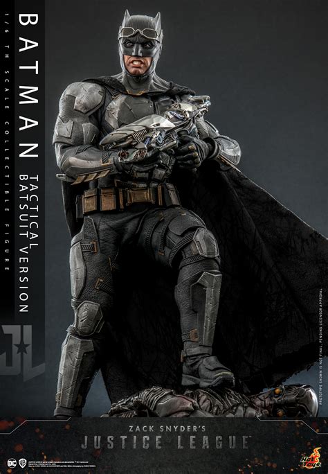 Zack Snyder S Justice League Tactical Suit Batman Figure By Hot Toys The Toyark News